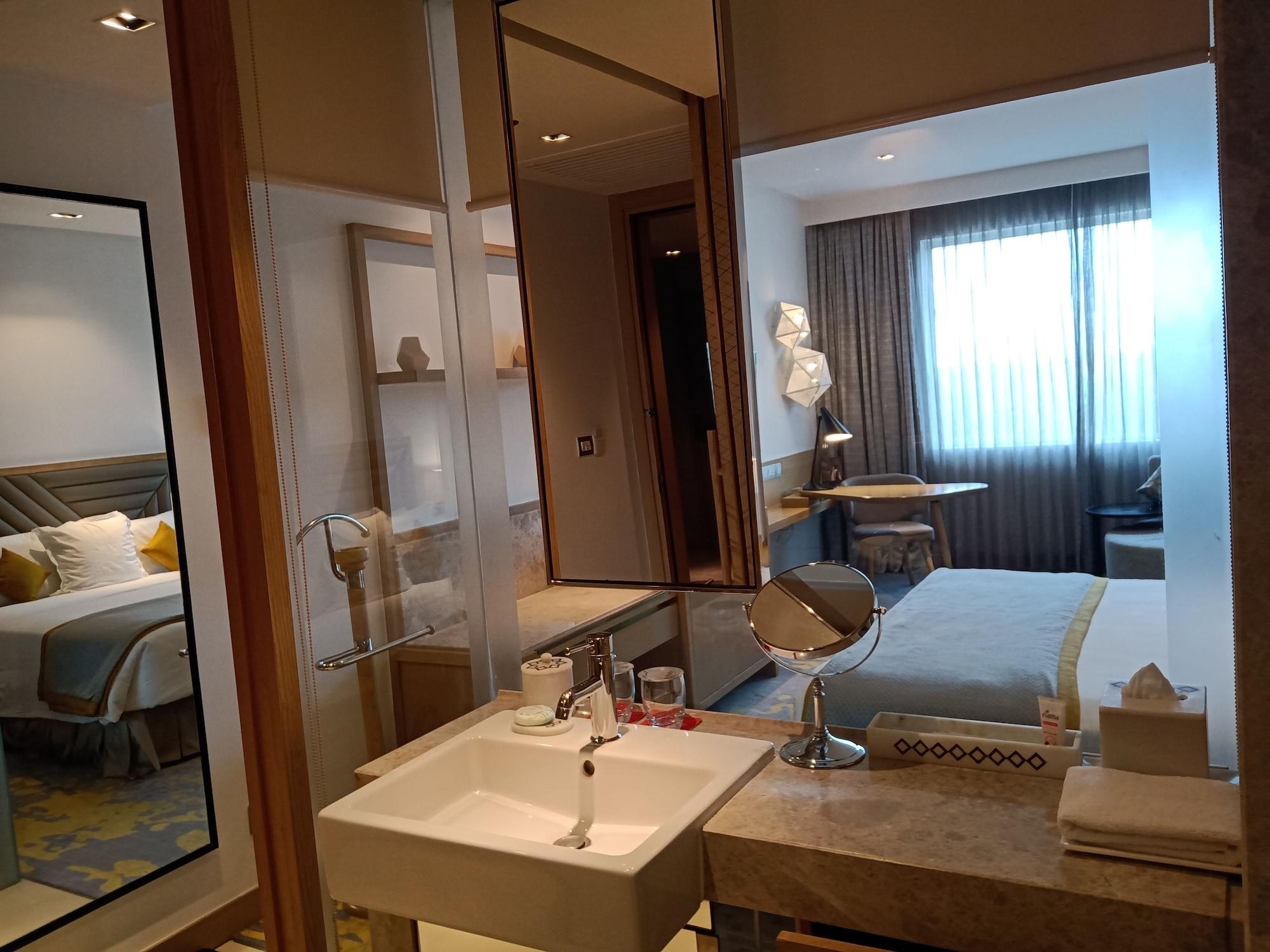 Welcomhotel By Itc Hotels, Racecourse, Κοϊμπατόρε Εξωτερικό φωτογραφία A bathroom at the hotel