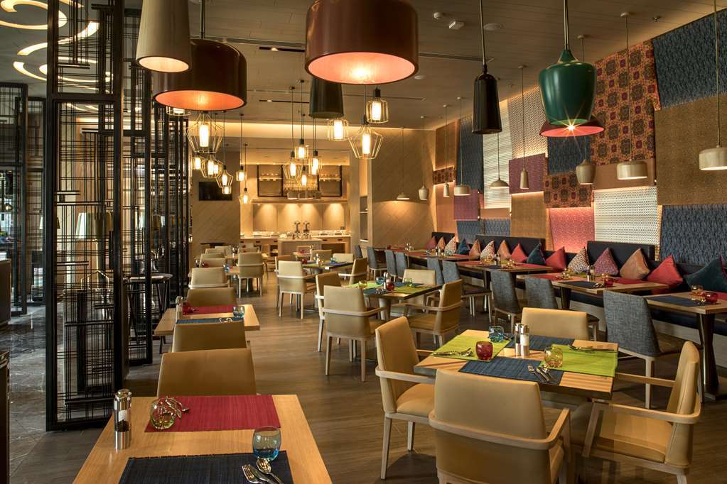 Welcomhotel By Itc Hotels, Racecourse, Κοϊμπατόρε Εστιατόριο φωτογραφία The restaurant